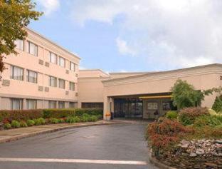 Ramada By Wyndham Toms River Room photo