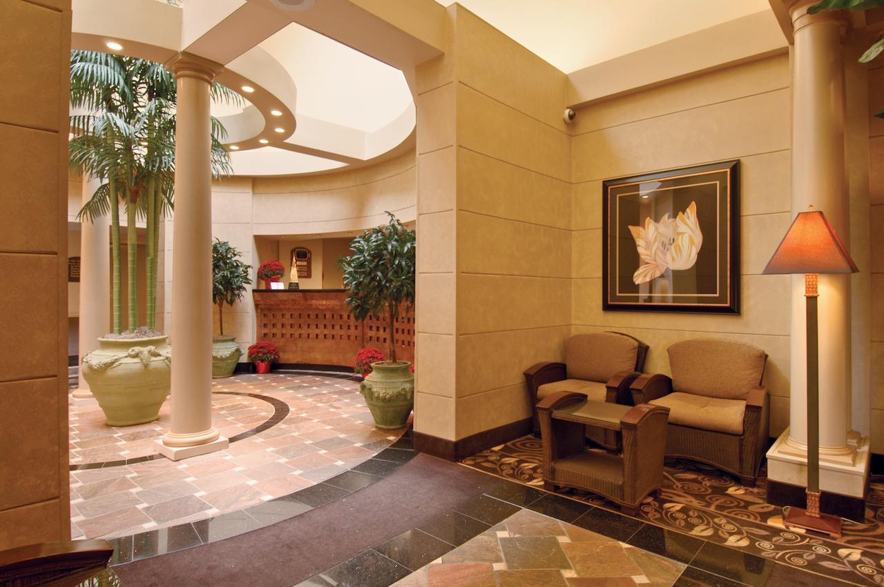 Ramada By Wyndham Toms River Interior photo