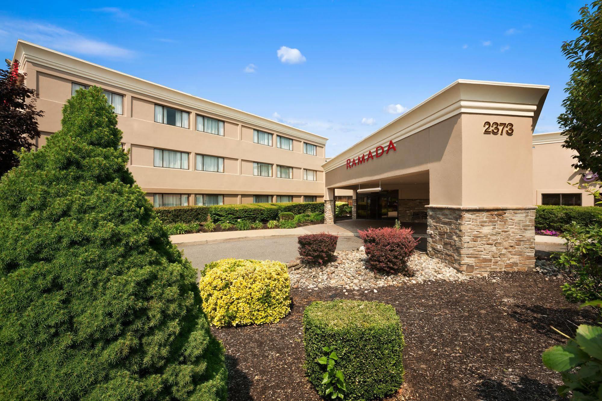Ramada By Wyndham Toms River Exterior photo