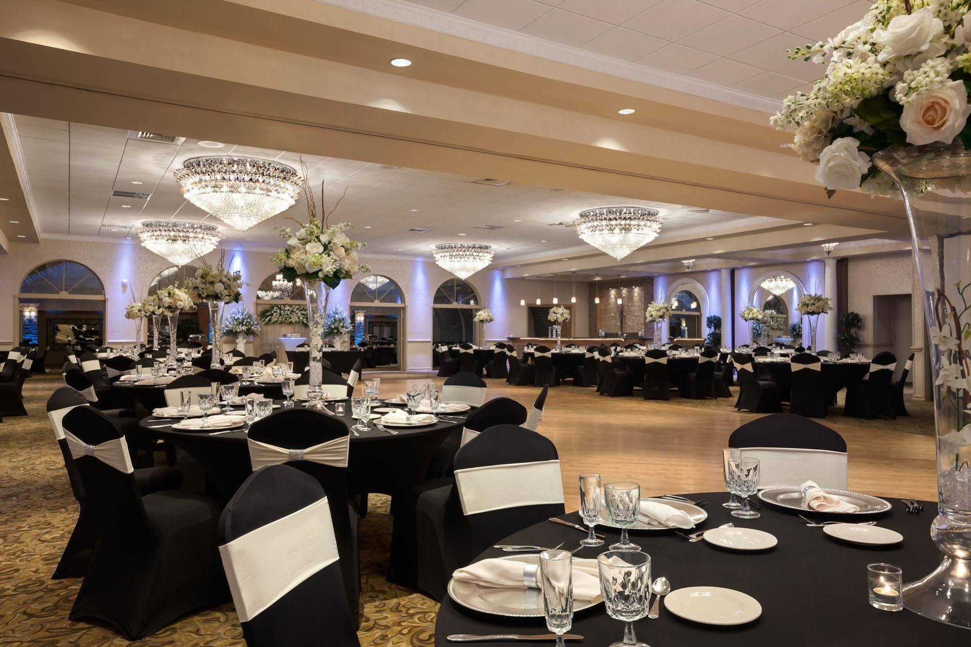 Ramada By Wyndham Toms River Exterior photo
